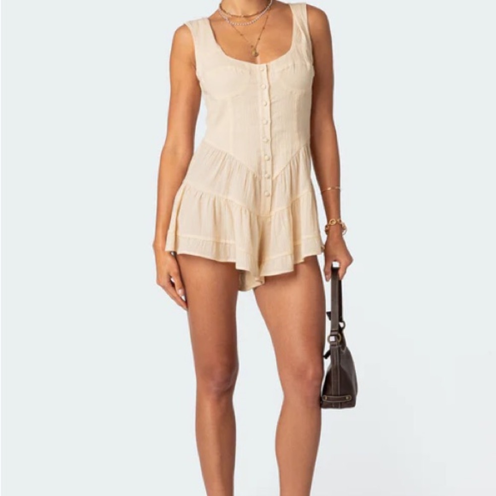 Edikted Cream Button-Front Romper small